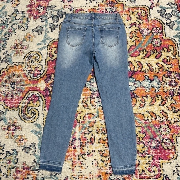 CRED NY |  Distressed Skinny Jeans Sz 5 raw hem - Picture 2 of 3